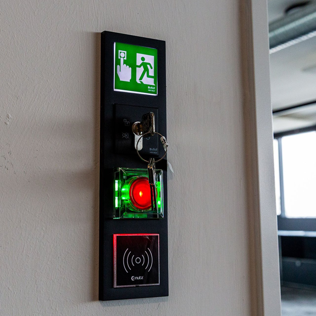 Portfolio Nutz Elektrotechnik GmbH & Co. KG: Safety – Sicherheitstechnik für Industrie und KRITIS