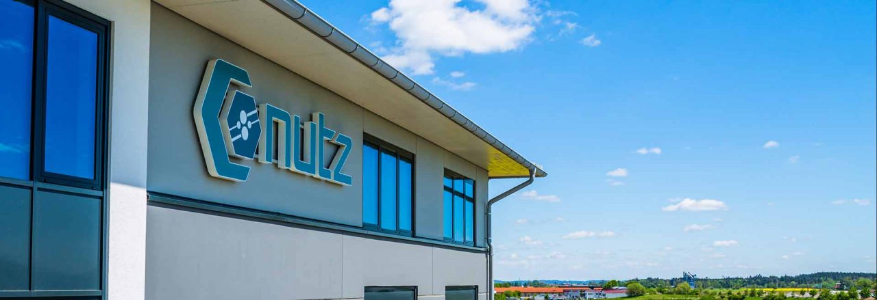 Nutz GmbH Firmengebäude Logo